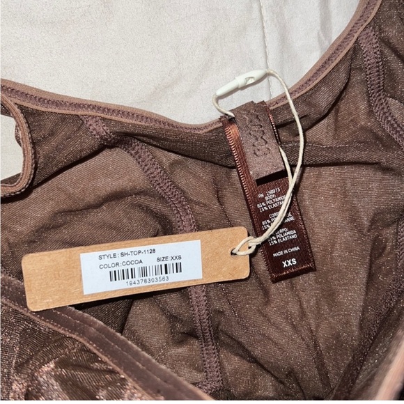 SKIMS Corset Dress - Picture 3 of 8